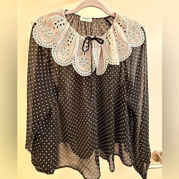 Delicate Black and White Claudie  Pierlot   Blouse with Lace Detail - Picture 2 of 5